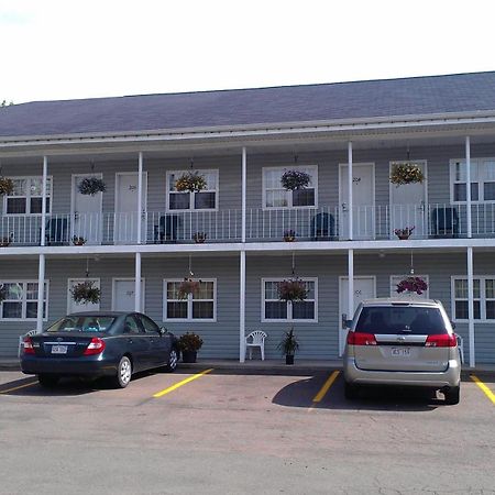 Midtown Motel & Suites Moncton Esterno foto