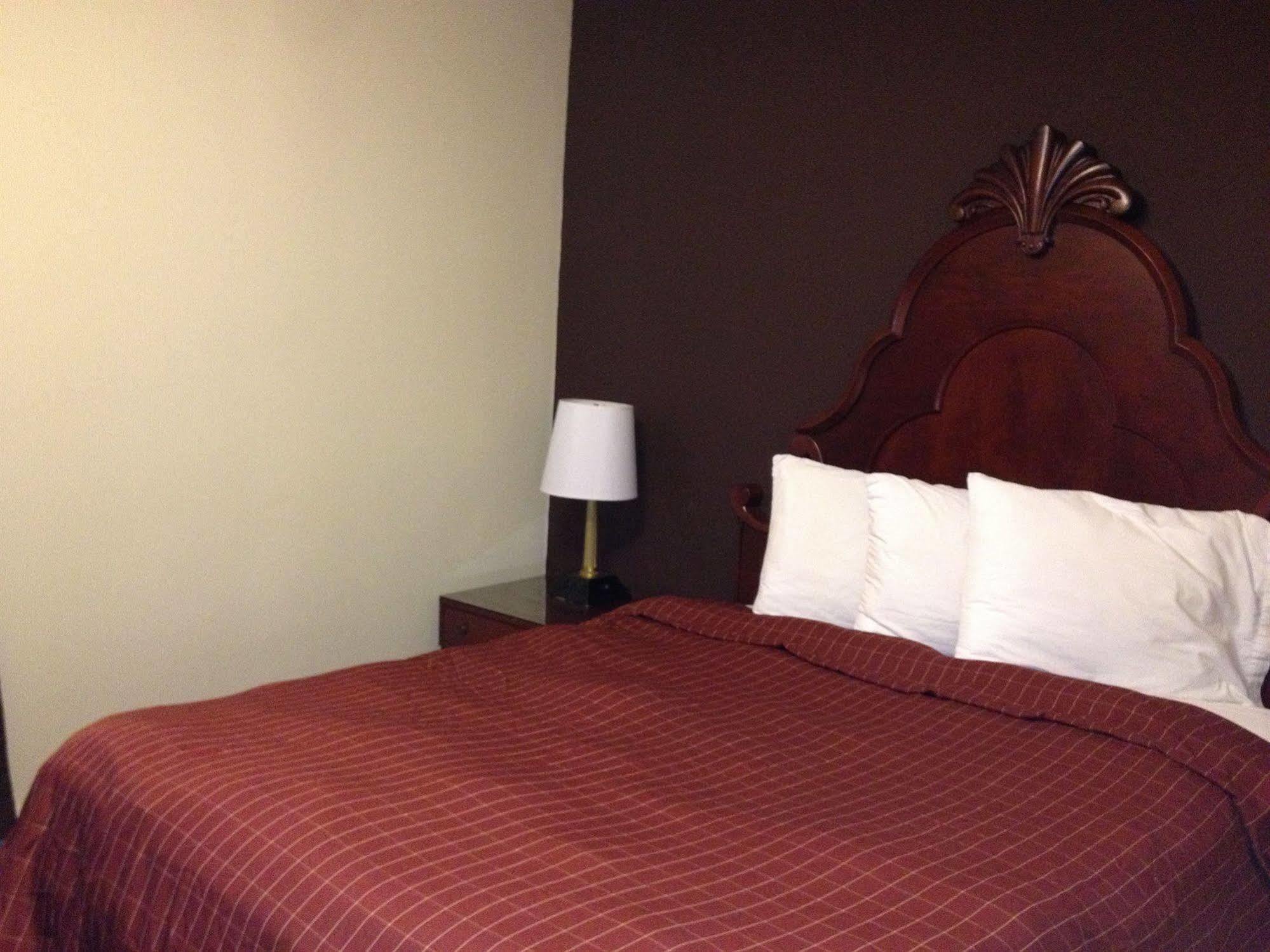 Midtown Motel & Suites Moncton Esterno foto