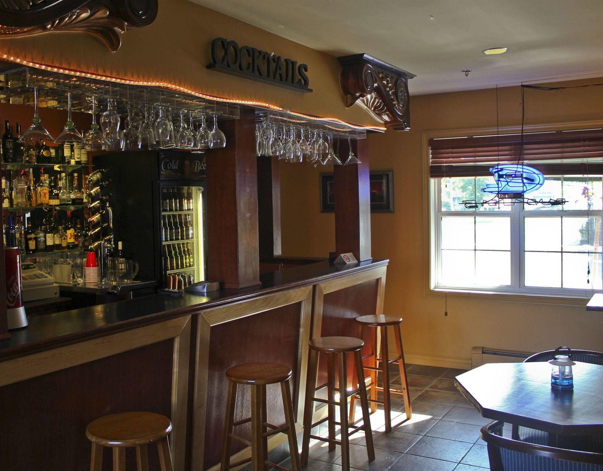 Midtown Motel & Suites Moncton Esterno foto