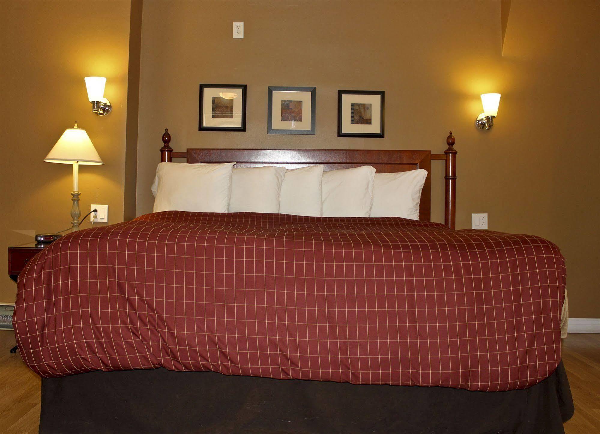 Midtown Motel & Suites Moncton Esterno foto